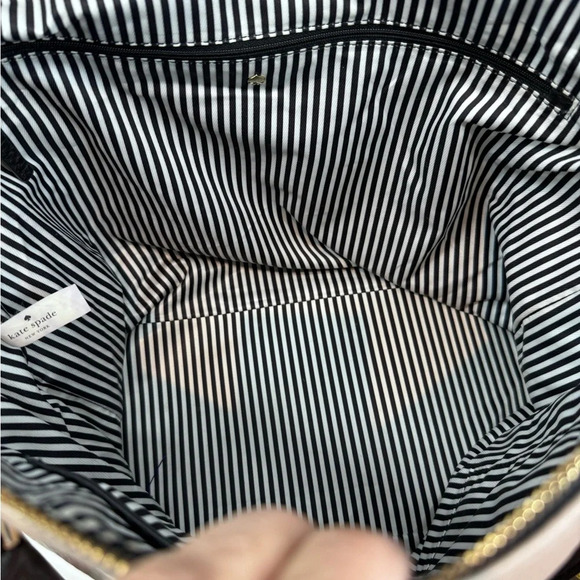Kate Spade Pebble Leather soft zip top tote stripe interior - Picture 7 of 9